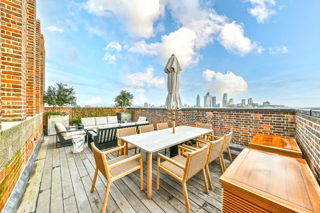 Additional image 8 of 4 bed flat to rentCircus Road North, Battersea, London SW11, United Kingdom, Battersea,