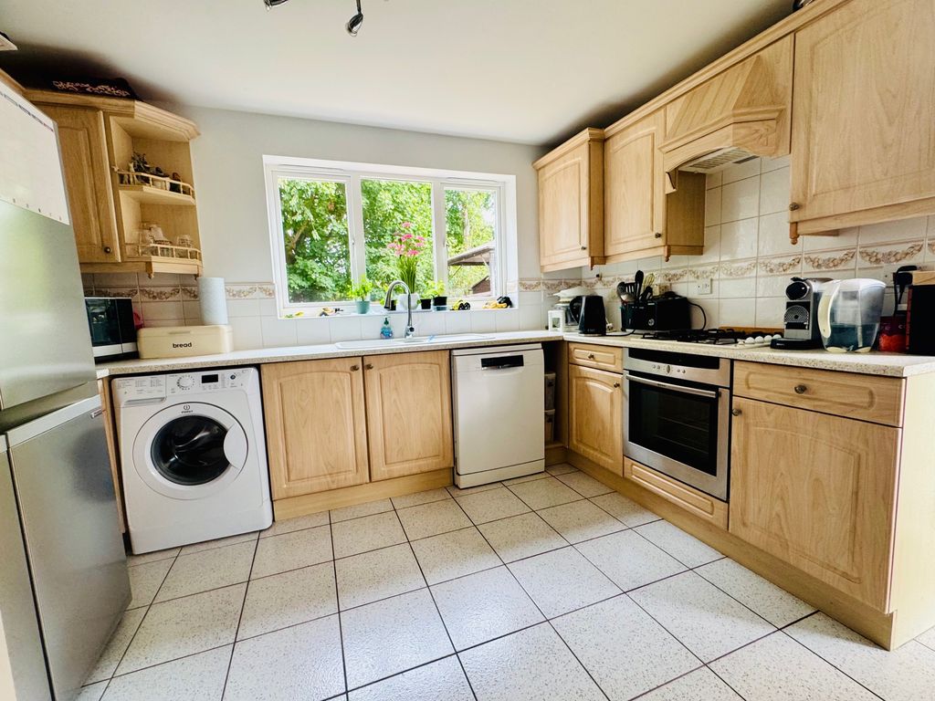 Property photo 2 of 16