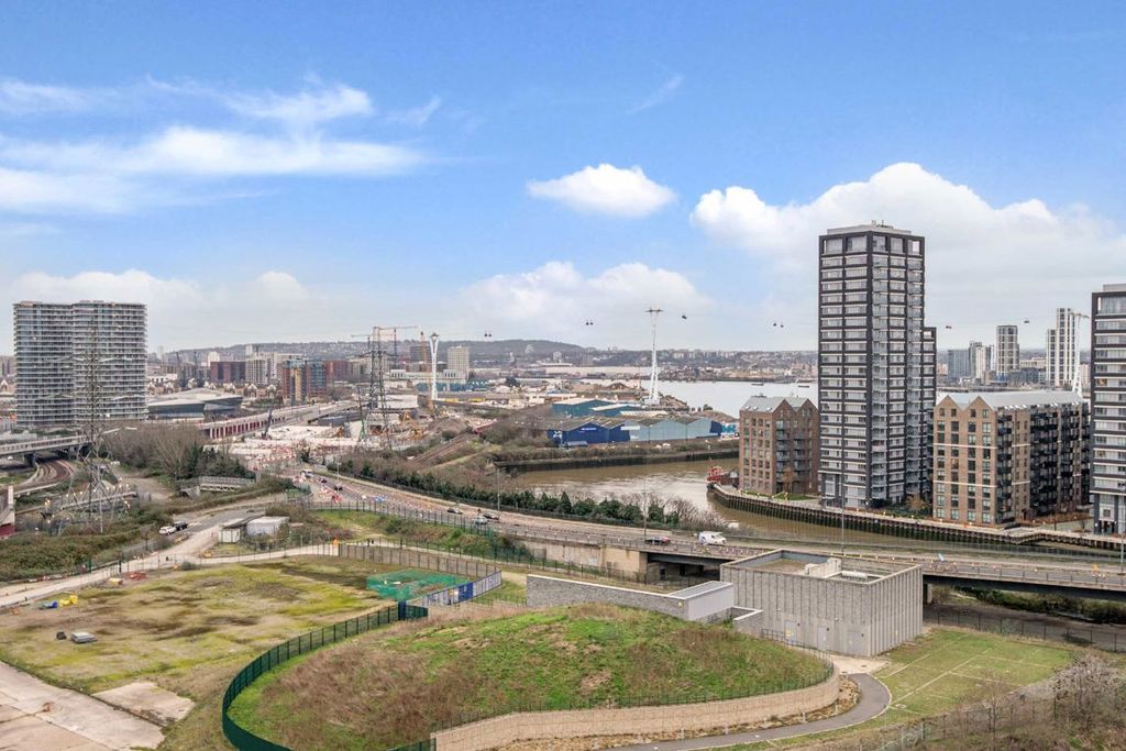 Property photo 3 of 3