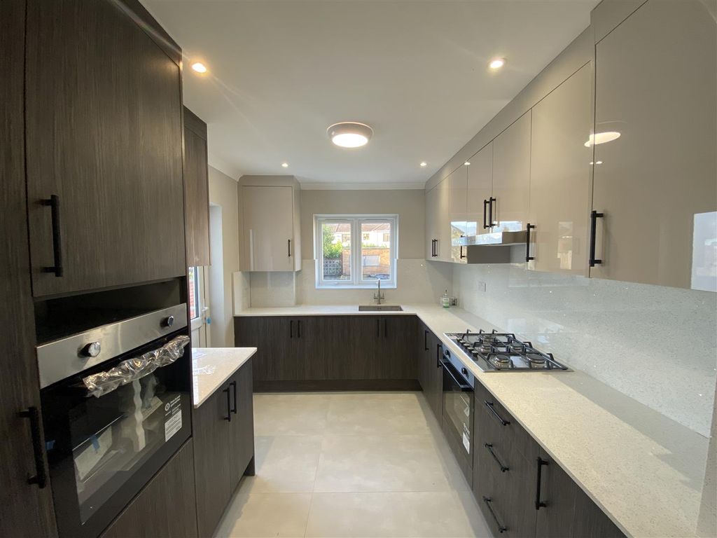 Property photo 2 of 15 Image00022.Jpeg