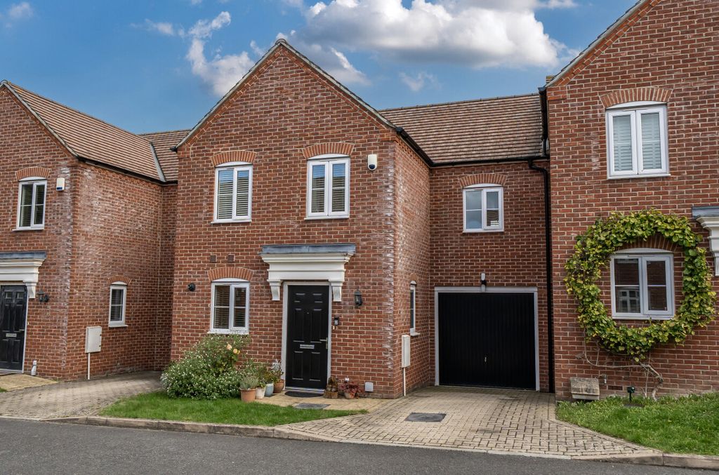Property photo 1 of 26 1354591-2-68d15E4...