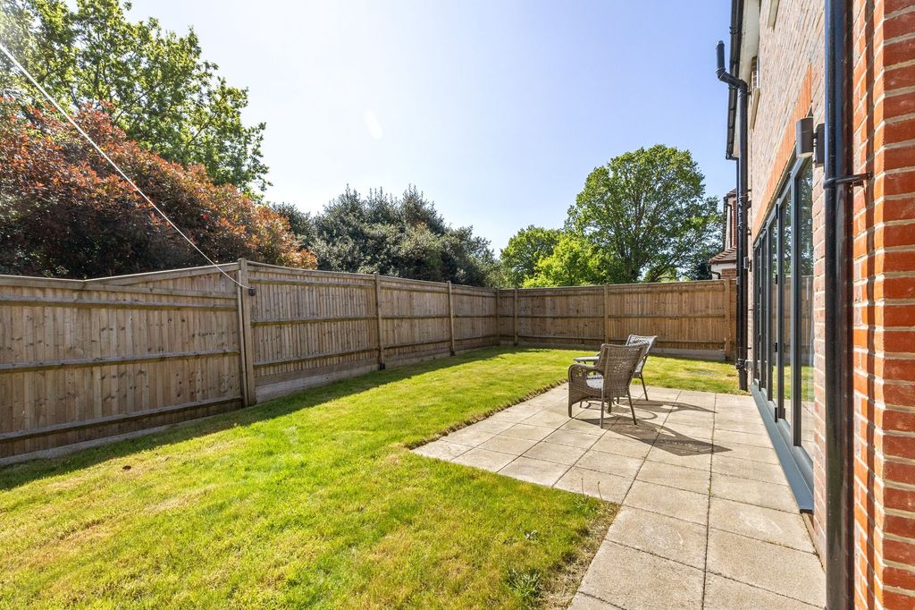 Property photo 2 of 14