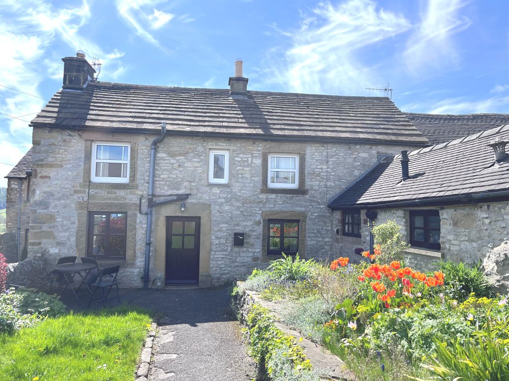 Property photo 2 of 19