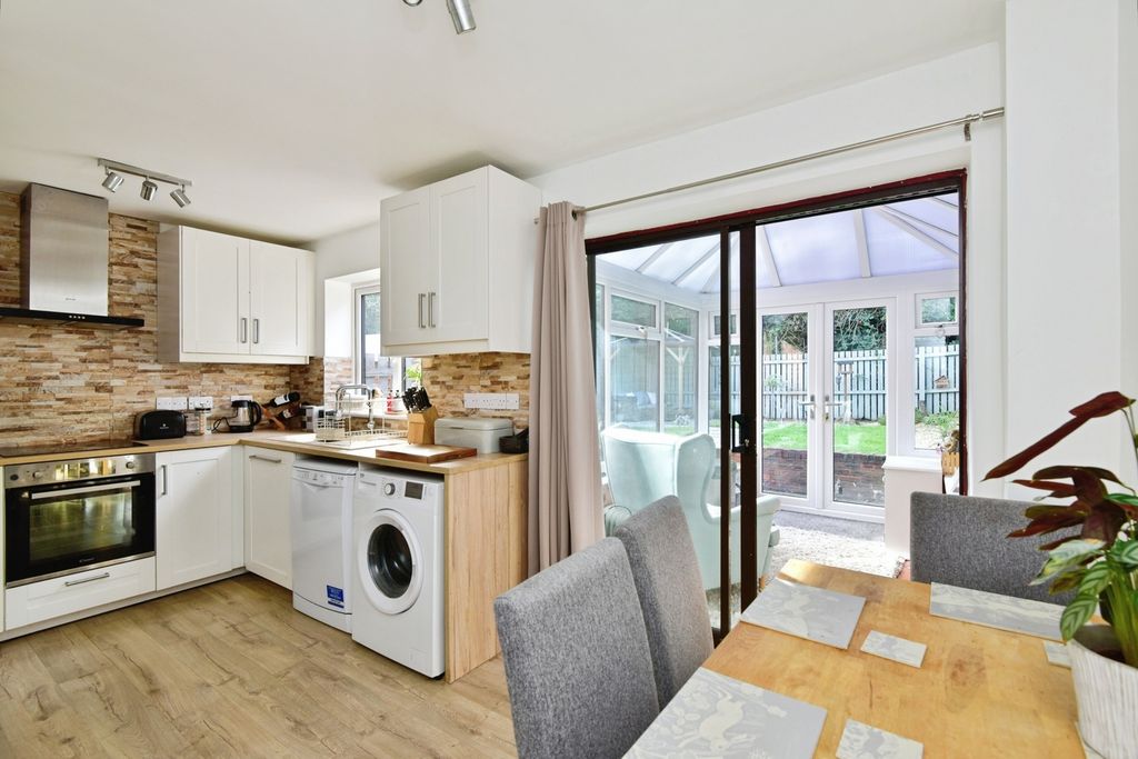 Property photo 3 of 14 Pbox-Img.Jpg