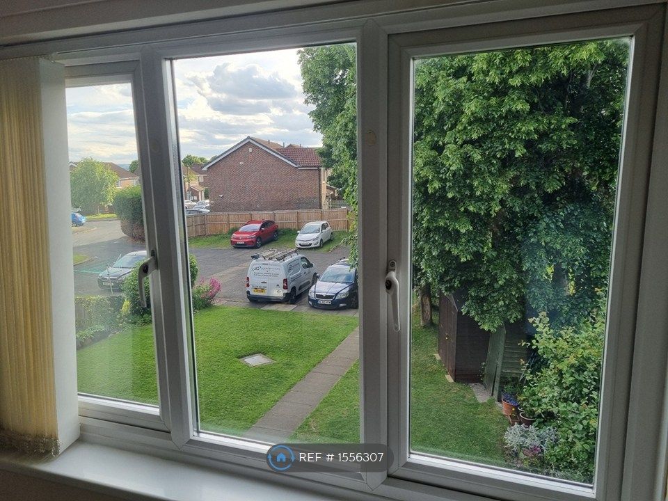 Property photo 2 of 11