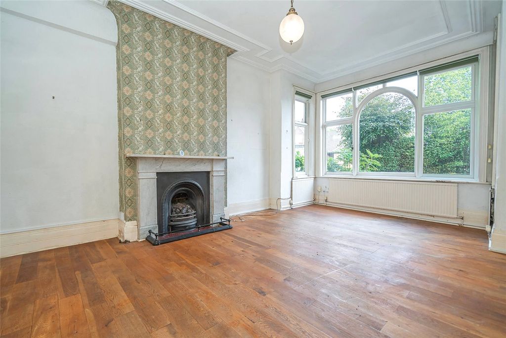 Property photo 3 of 28 Picture No. 39