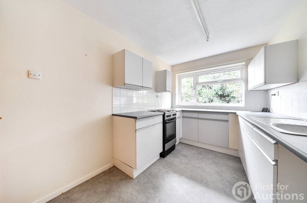Property photo 3 of 10 Picture No. 15