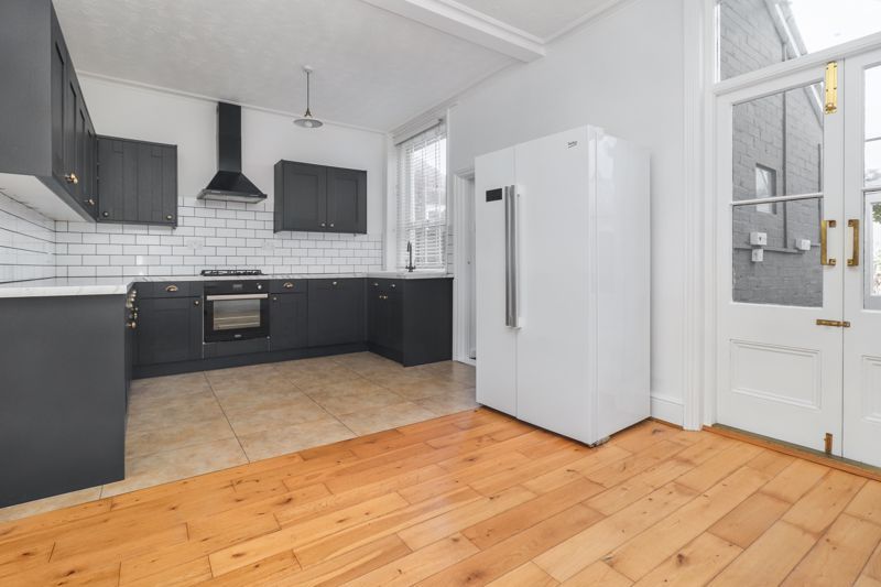 Property photo 2 of 22 Kitchen/Diner