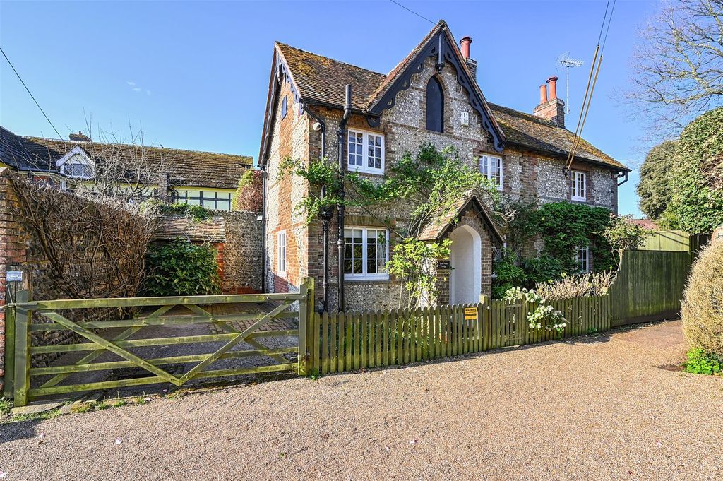 Property photo 3 of 31 Red Oaks Lodge, Henfield, Bn5 (3).Jpg