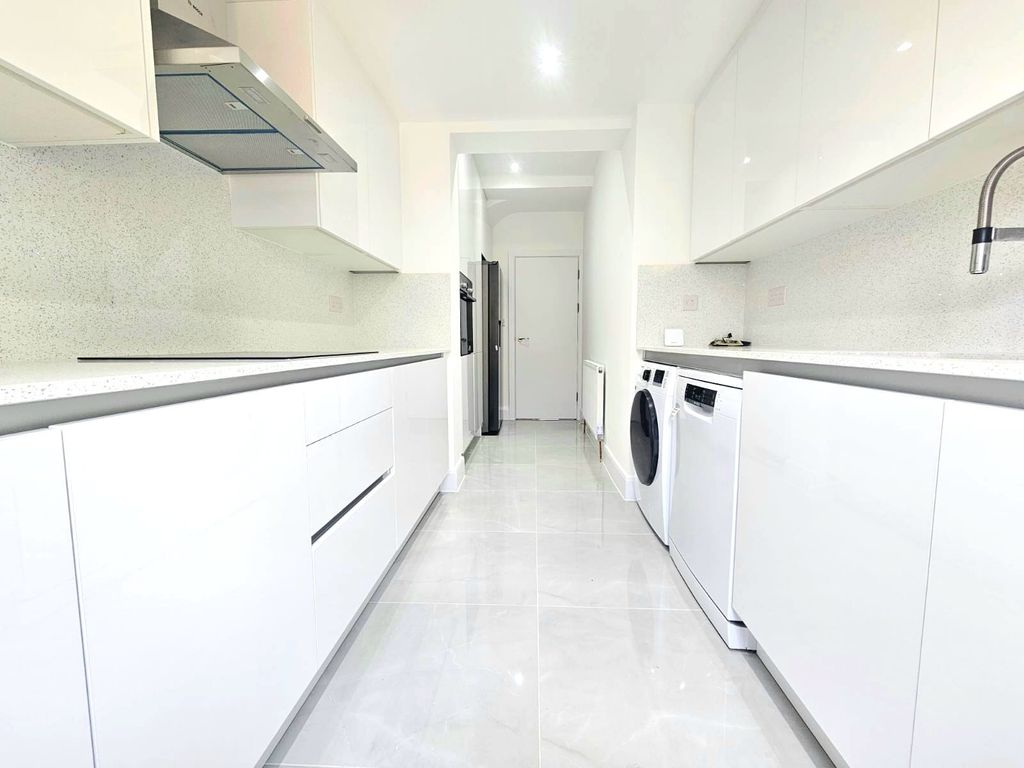 Property photo 2 of 15 10