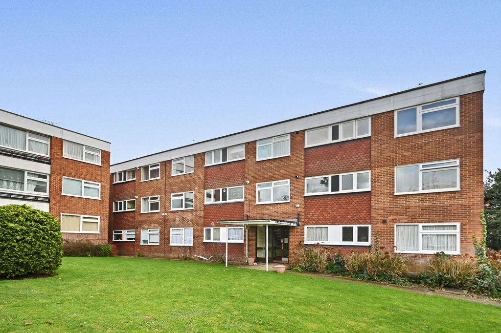 Property photo 1 of 11 8