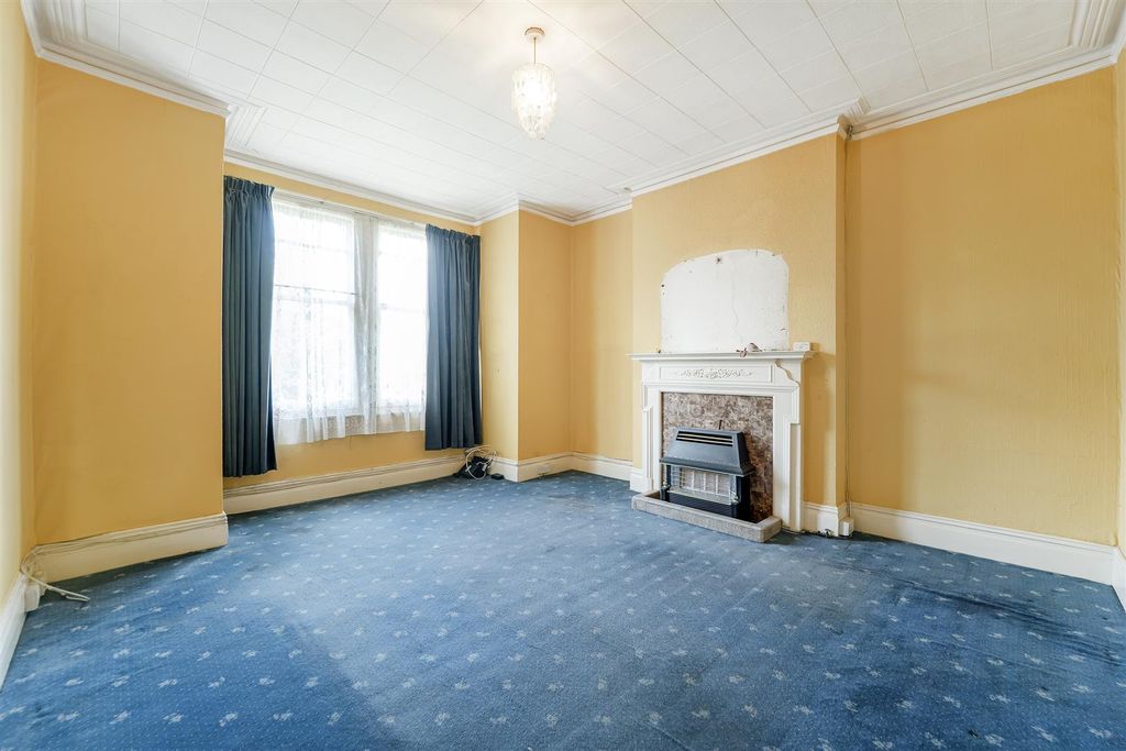 Property photo 2 of 15 Helliwell &amp; Co