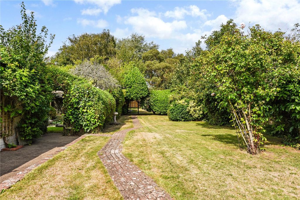Property photo 3 of 31 Picture No. 33