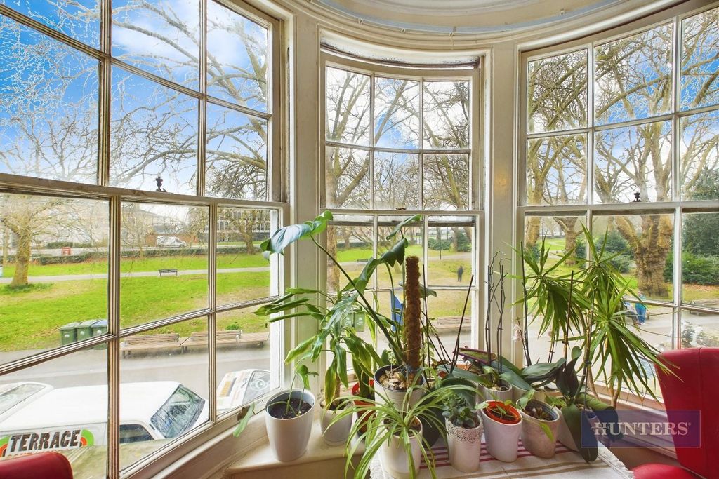Property photo 2 of 14 5A70cc7c-Cam05152G0-Pr0019-Still020.Jpg