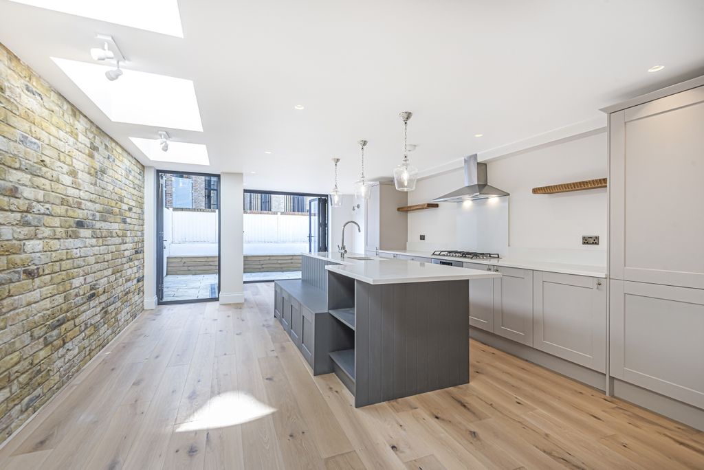 Property photo 3 of 15 543599 (3)