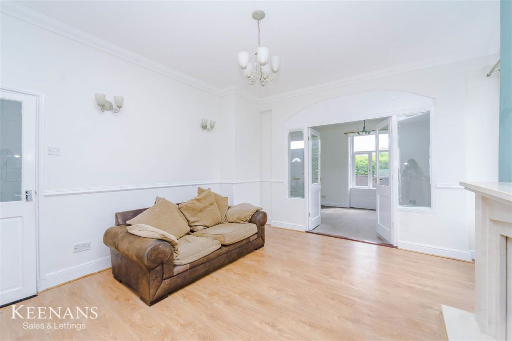 Property photo 3 of 27 3.Jpg