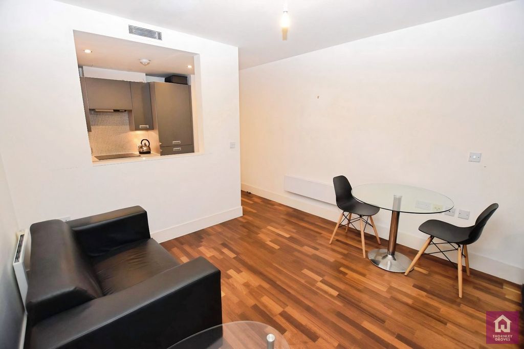 Property photo 3 of 13 Picture No. 18