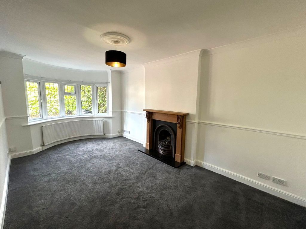 Property photo 2 of 16 Picture No. 30