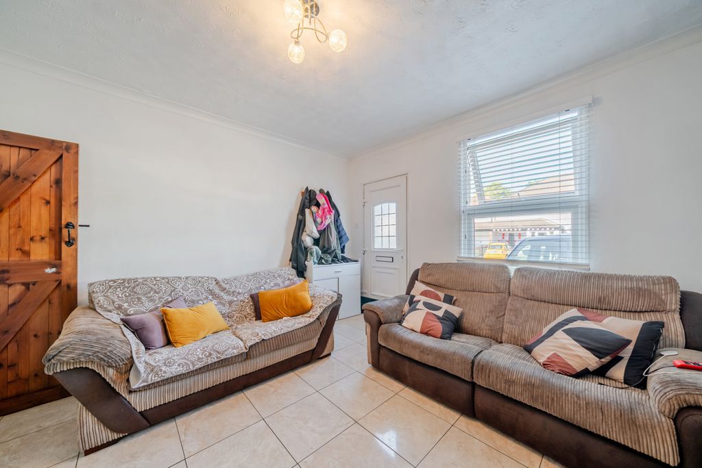 Property photo 3 of 19 1477872-18-6A3511...