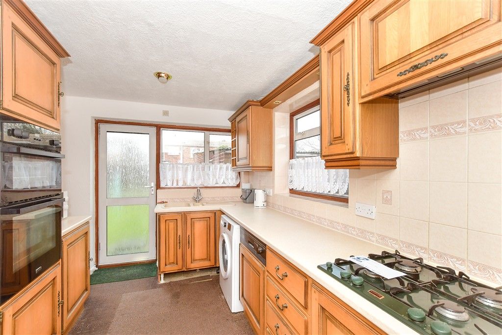 Property photo 3 of 13 Kitchen