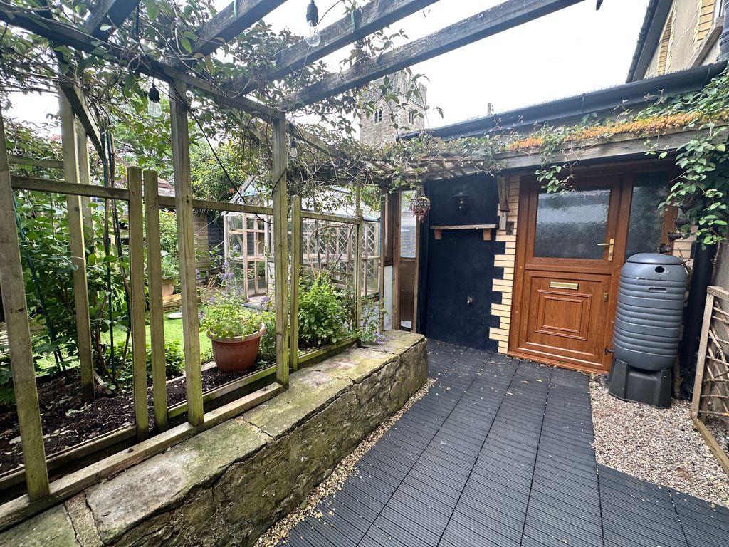 Property photo 3 of 16