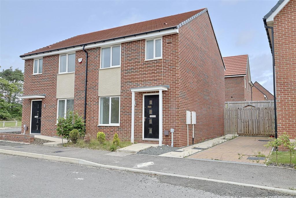 Property photo 1 of 19 A548C447-D8F5-45A7-A465-5Ae40450Ced8_1_201_A.Jpeg
