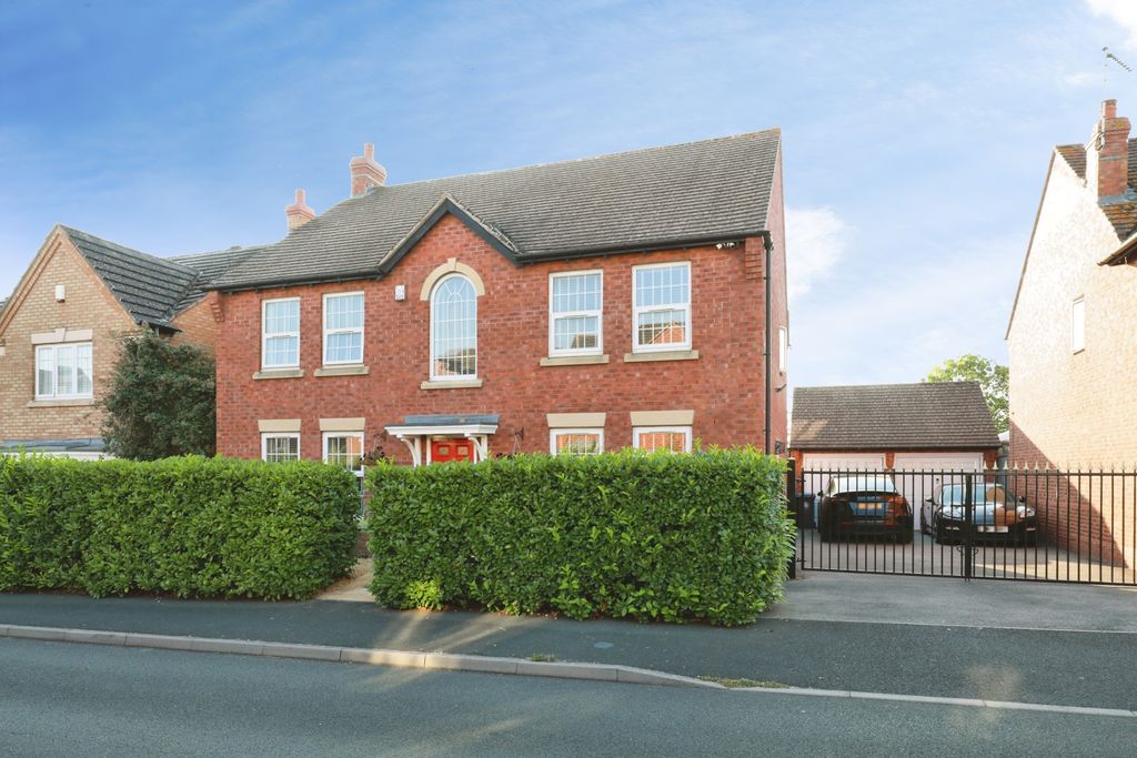 Property photo 1 of 54
