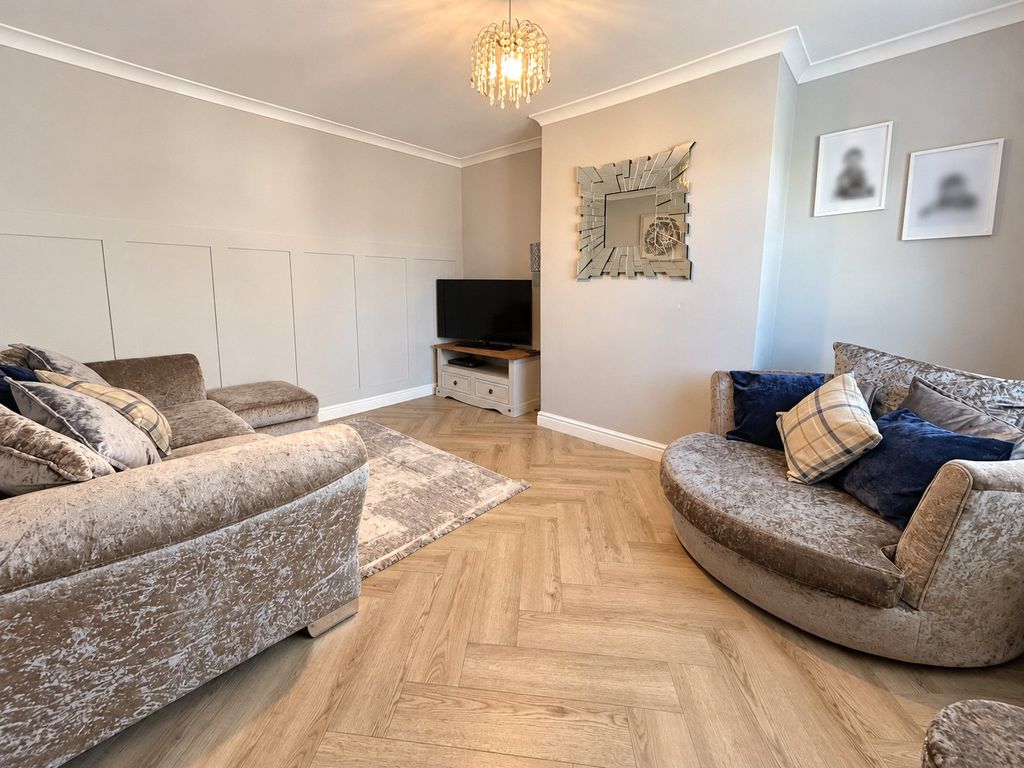 Property photo 2 of 14 Picture No. 08