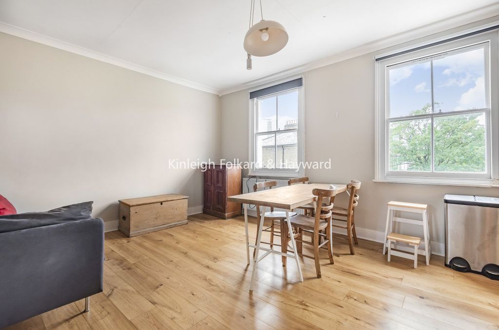 Property photo 3 of 8 Picture No. 09