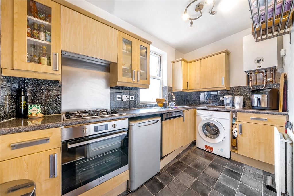 Property photo 3 of 14 Picture No. 10