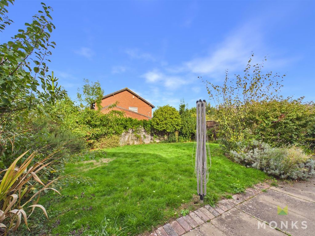 Property photo 2 of 18 Cam01520G0-Pr0479-Still015.Jpg