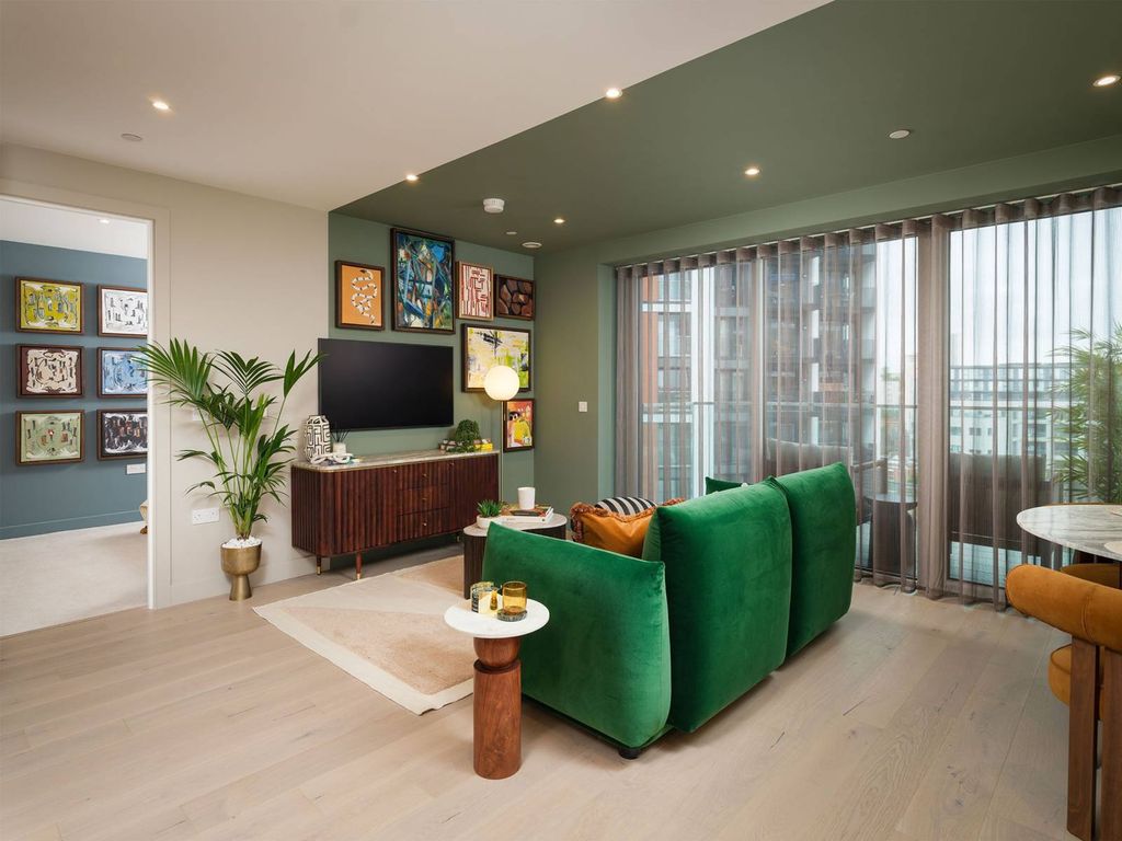 Property photo 1 of 12