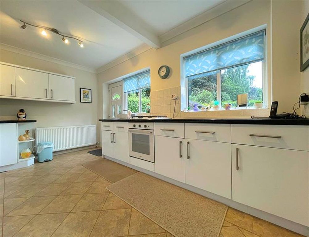 Property photo 3 of 27