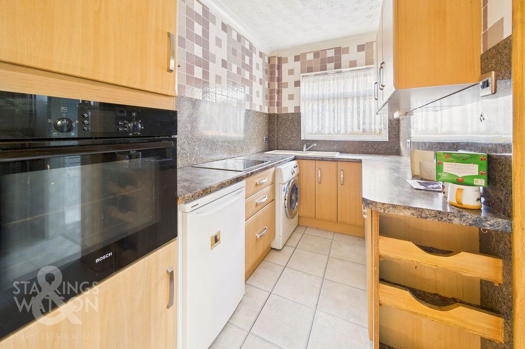 Property photo 3 of 21