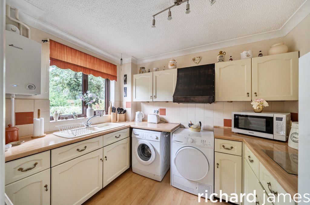 Property photo 3 of 13 788971F69B104Fcf8Bcfacac033Acb37