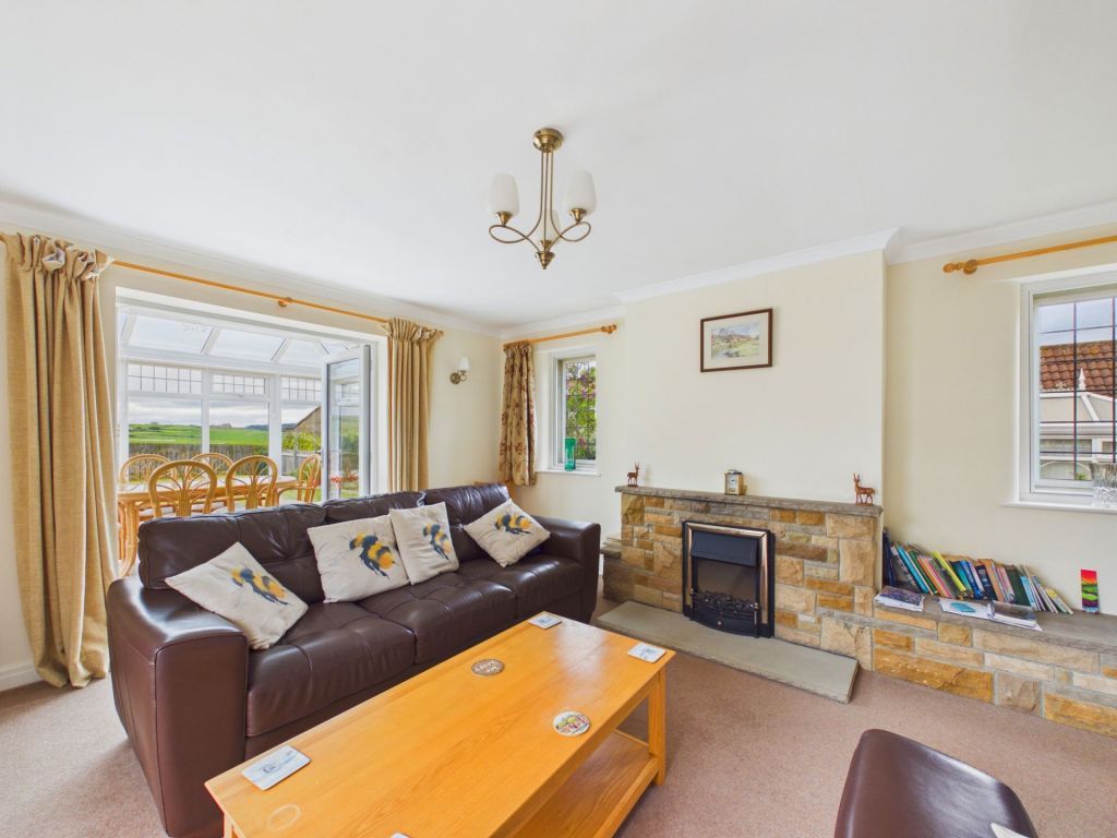 Property photo 2 of 32