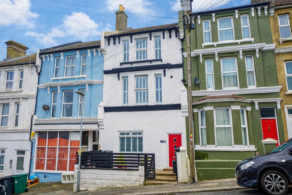 Property photo 1 of 24 34Bfbf80-37c6-4B11-A14F-c841Ca9c611d.Png