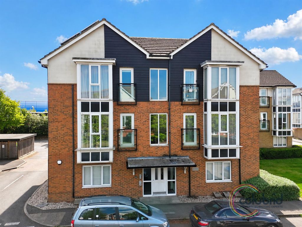 Property photo 1 of 13