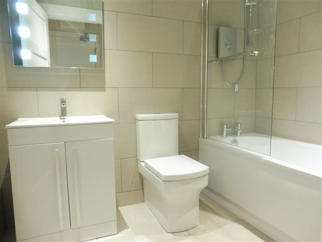 Property photo 3 of 12 Bathroom
