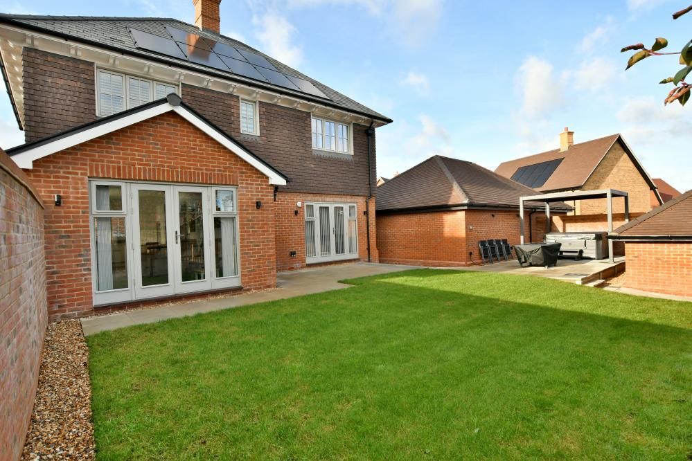 Property photo 3 of 25 Agents Notes