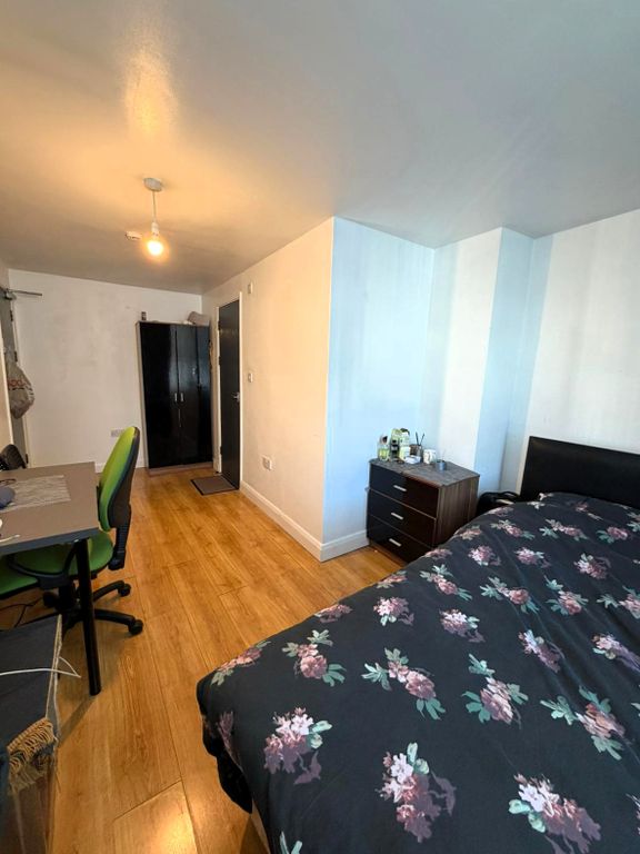 Property photo 3 of 4