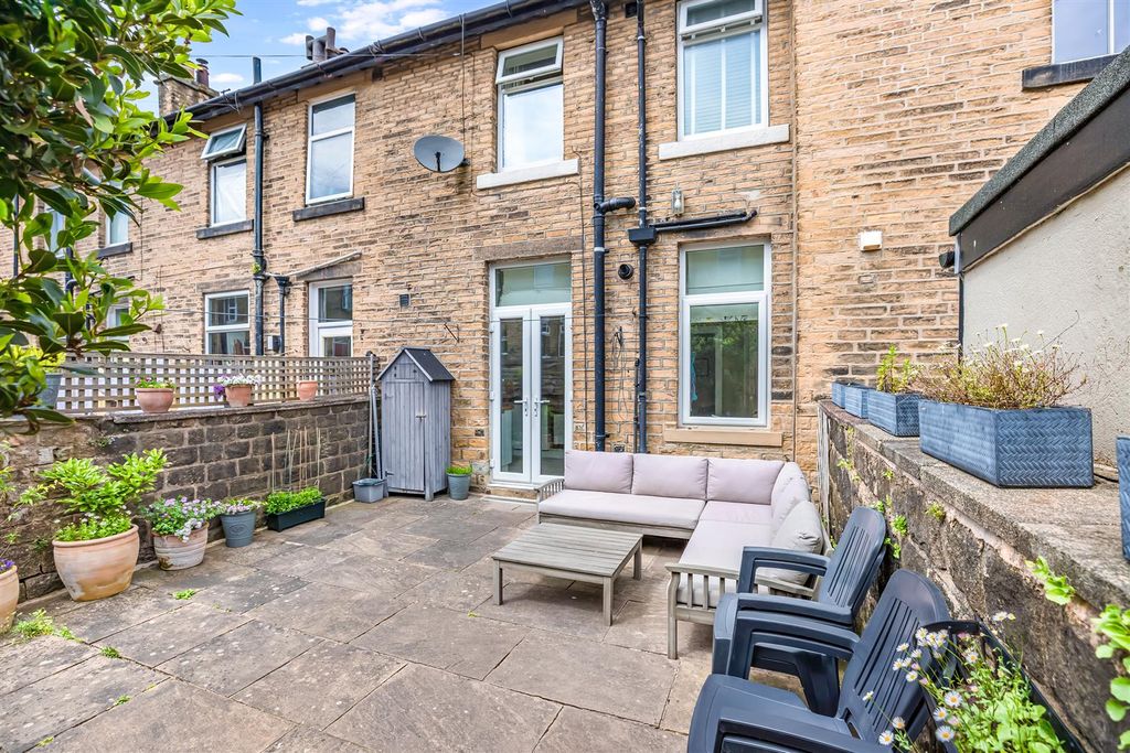 Property photo 2 of 15 Rear Garden 2.Jpg