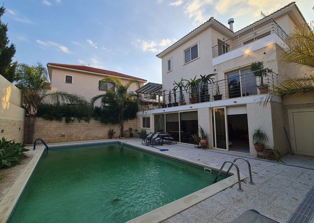 Property photo 3 of 20