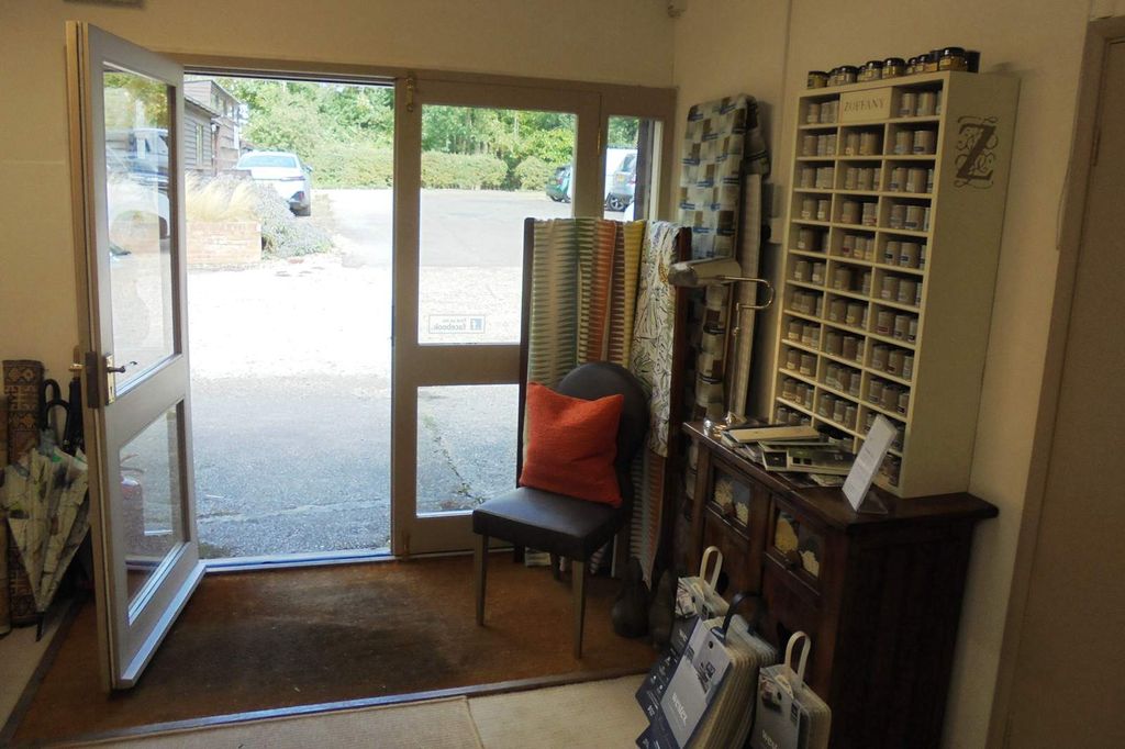 Property photo 3 of 7