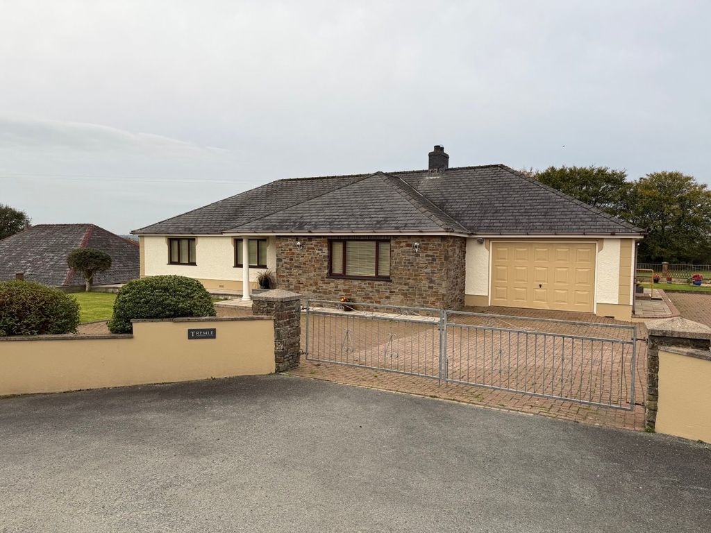 Property photo 2 of 50