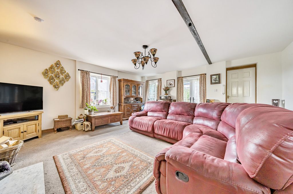 Property photo 3 of 30 1362612-18-68E67E...