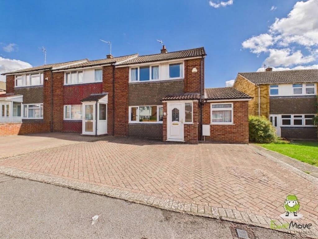 Property photo 1 of 20 Ewemove Estate Agents Basingstoke - Baird Avenue