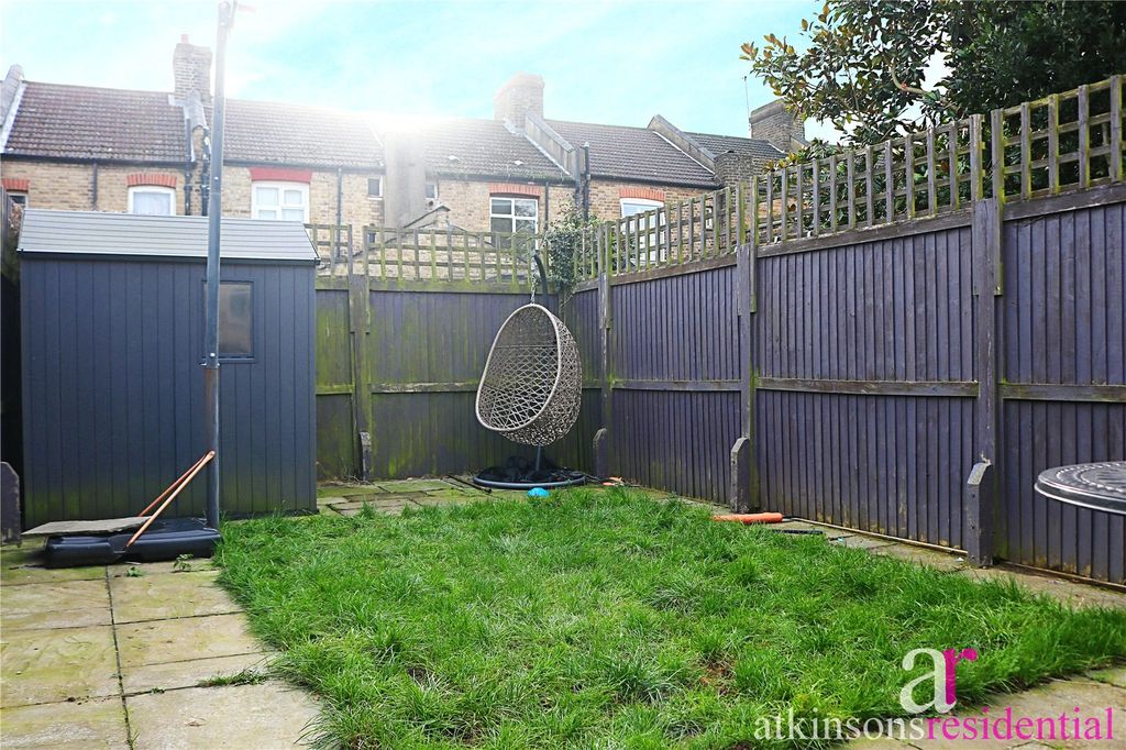 Property photo 3 of 12 Picture No. 02