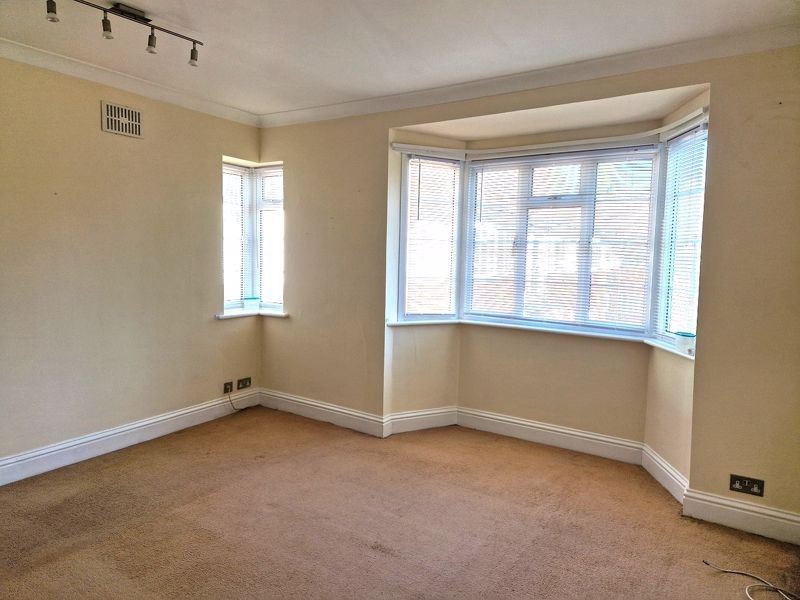 Property photo 3 of 12 Photo 12