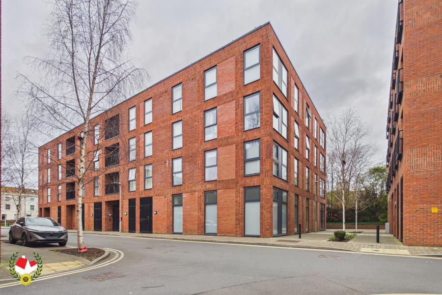 Property photo 1 of 9